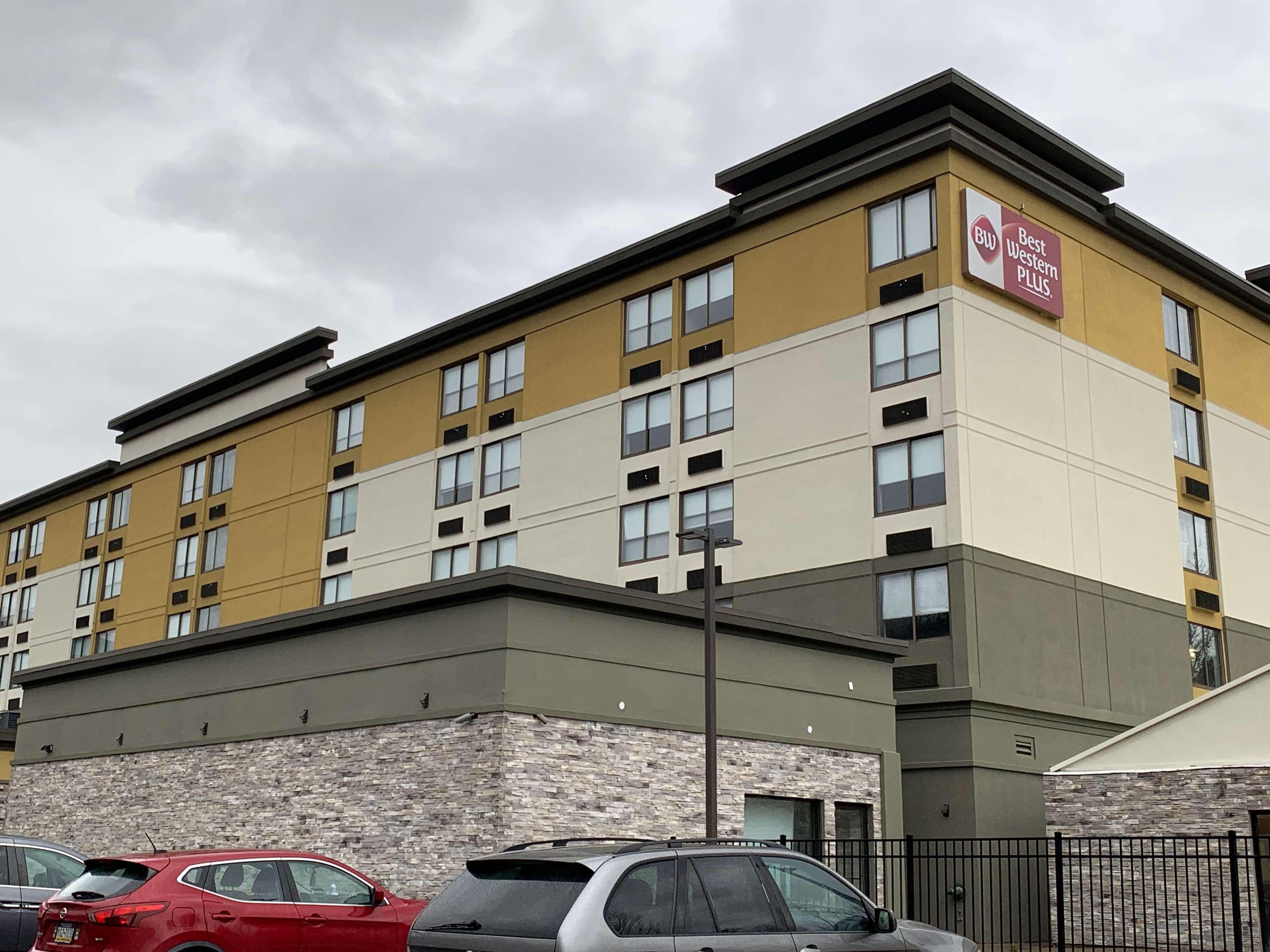 Best Western Plus Fort Saskatchewan Inn & Suites Buitenkant foto