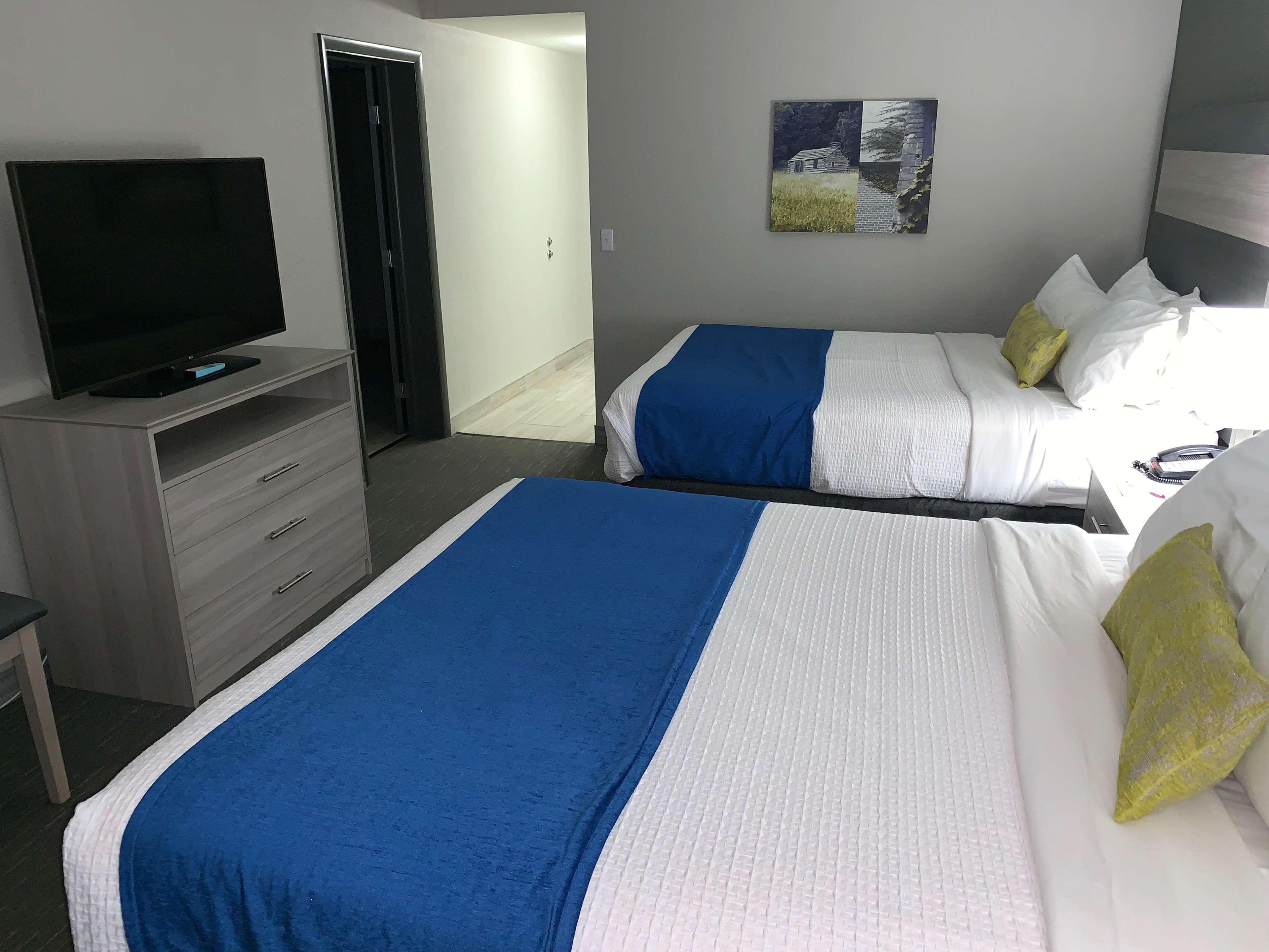 Best Western Plus Fort Saskatchewan Inn & Suites Buitenkant foto