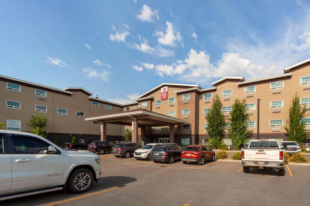 Best Western Plus Fort Saskatchewan Inn & Suites Buitenkant foto