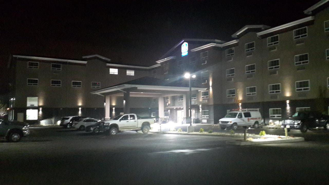 Best Western Plus Fort Saskatchewan Inn & Suites Buitenkant foto